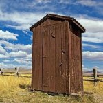 Outhouse 01.jpg